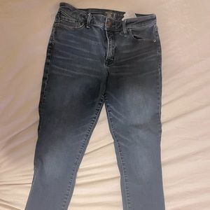 Abercrombie Mid Rise Super Skinny Ankle Jeans